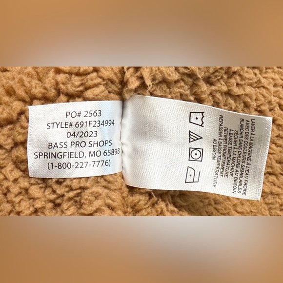 Bass Pro Shops Youth L Hooded Fleece-Lined Vest | Green Black Outdoor - Picture 12 of 16